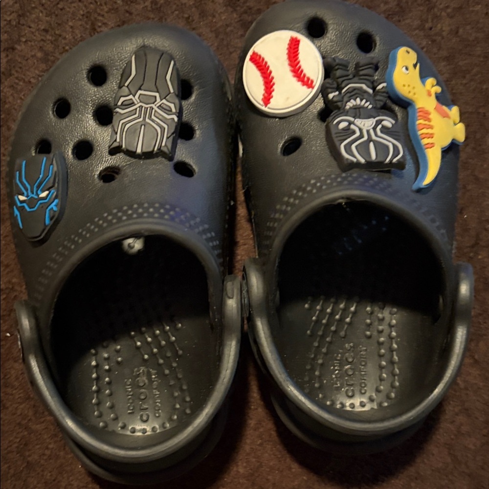 Infant Black CrocsShoes with Fun Jibbitz - Picture 6 of 6